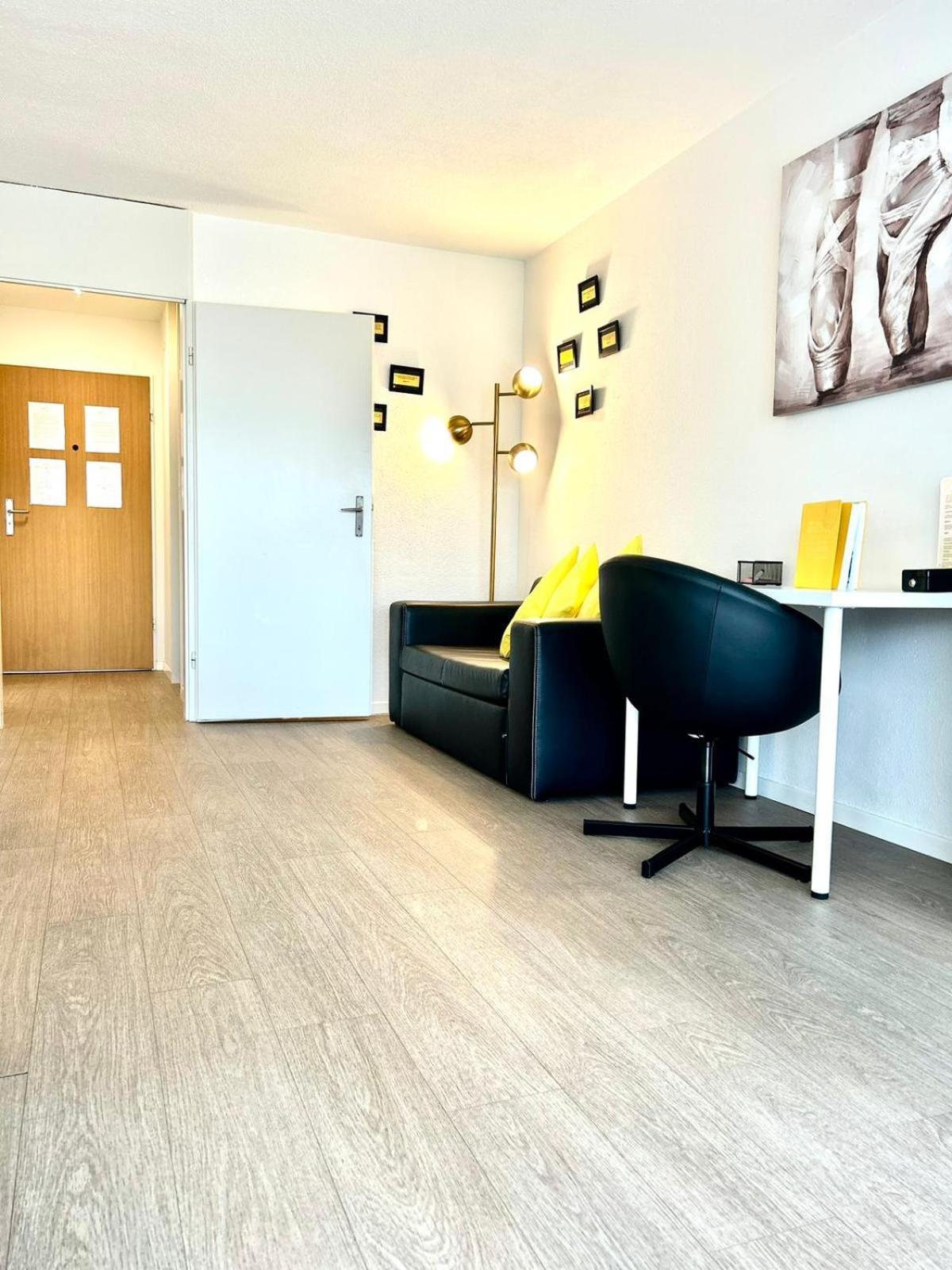Little Penthouse **** Apartment Dietikon Exterior photo